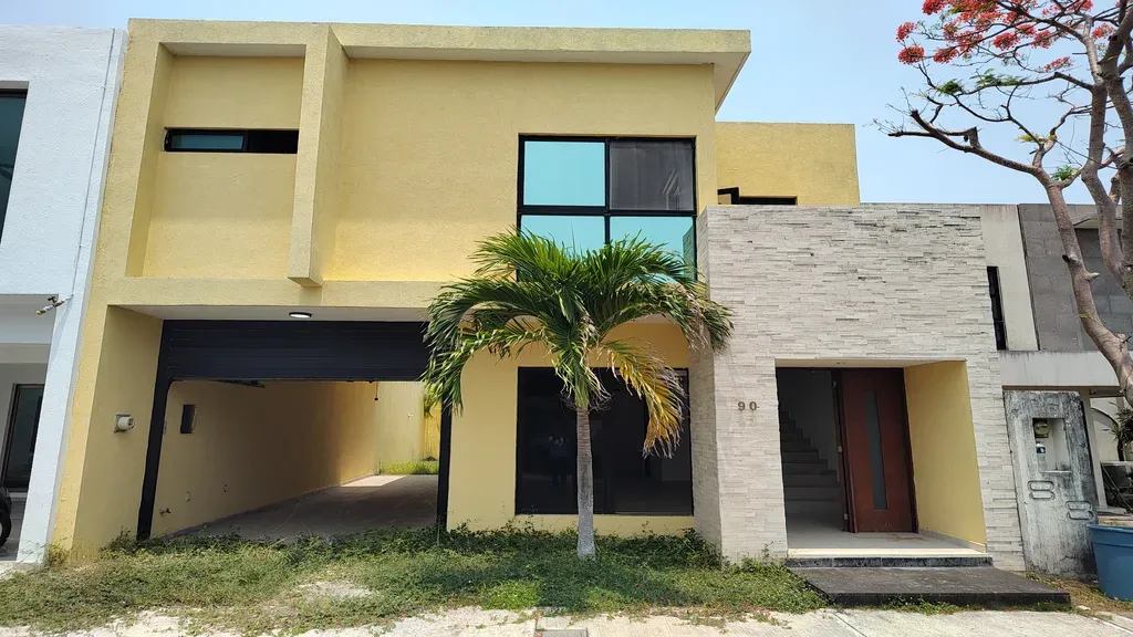 Casa en venta omas de la Rioja Riviera Veracruzana con alberca en Casa Club