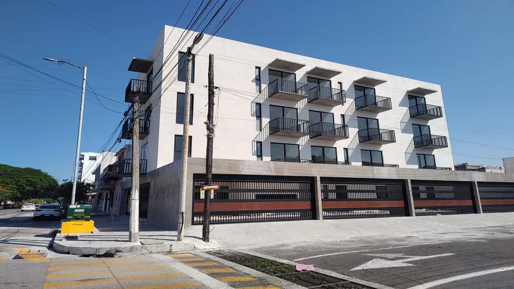 Departamento en venta a 3 cuadras de la playa entre Malecón y Acuario