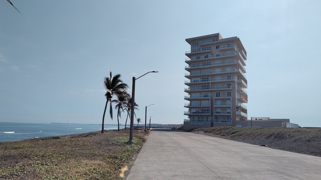 Sky Mansion: Penthouse de 3 Niveles con Alberca Privada | Torre Latitud
