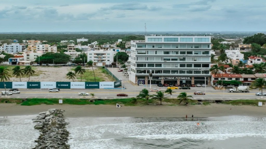 Locales y Oficinas en Renta BDR Center – frente al mar - Boca del Río Veracruz