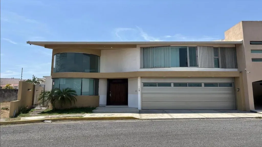 Casa en  venta con Alberca y Recámara en Planta Baja | Playas del Conchal Veracruz